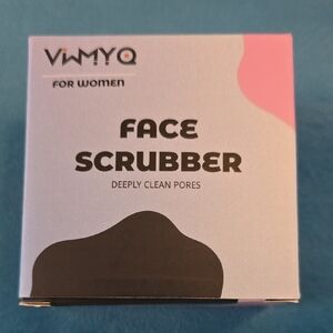 Face Scrubber - Black and Pink